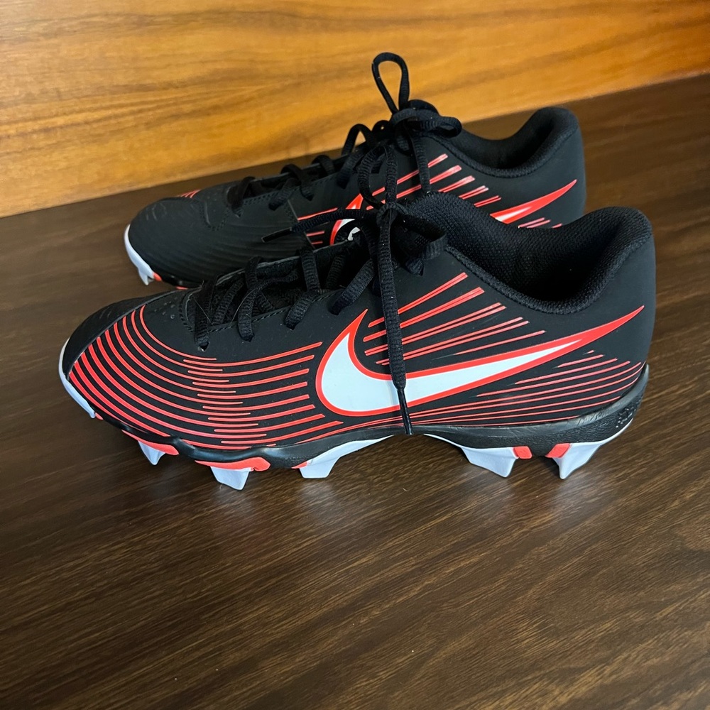 Nike Women’s softball cleats